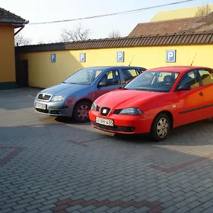 *** Vendégház Halász Airport Panzio Magyarország