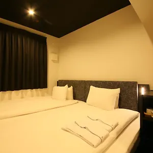 트래드 리플레이 3* 오사카